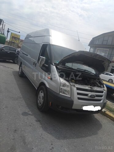 Ford Transit-2