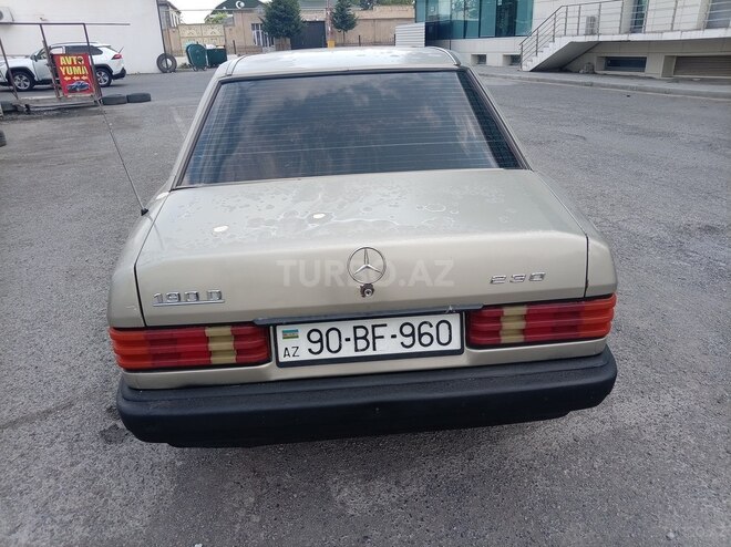 Mercedes 190-5