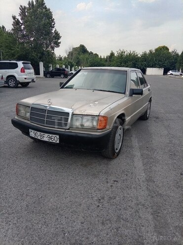 Mercedes 190-2