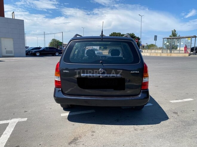 Opel Astra-2