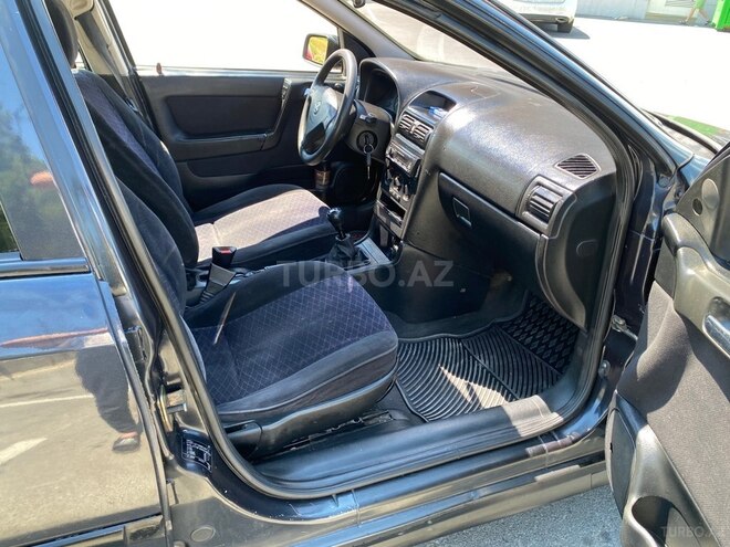 Opel Astra-8