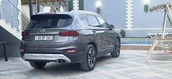 Hyundai Santa Fe-6