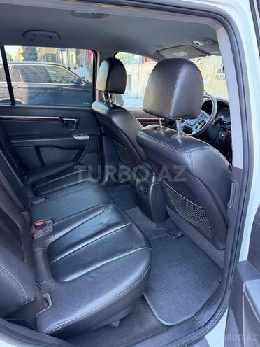 Hyundai Santa Fe-5