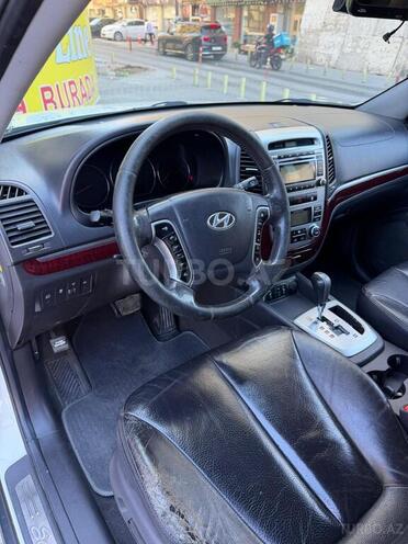 Hyundai Santa Fe-10