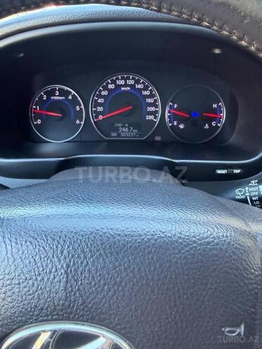 Hyundai Santa Fe-12