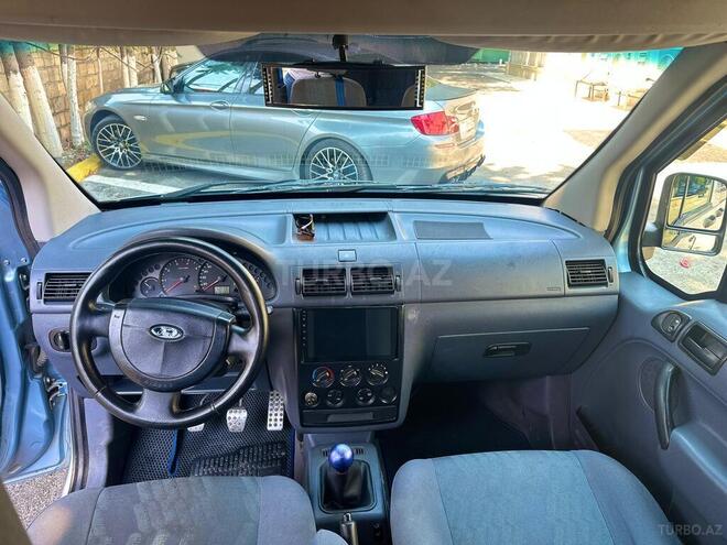 Ford Tourneo Connect-8