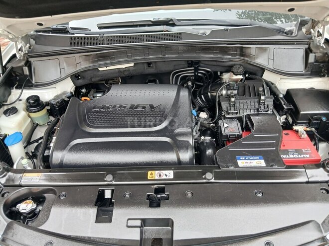 Hyundai Santa Fe-8