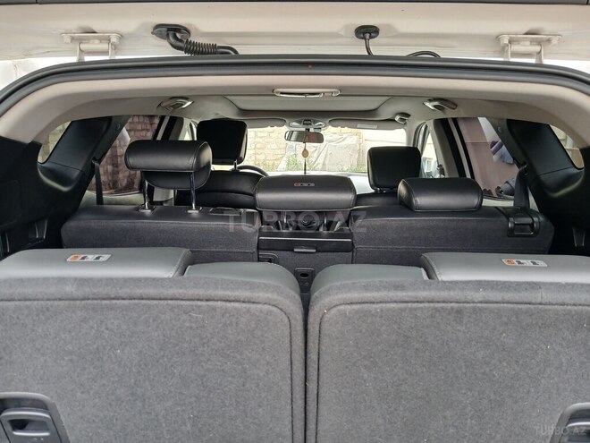 Hyundai Santa Fe-10