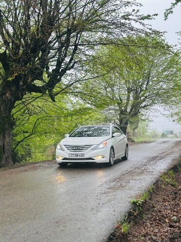 Hyundai Sonata-10