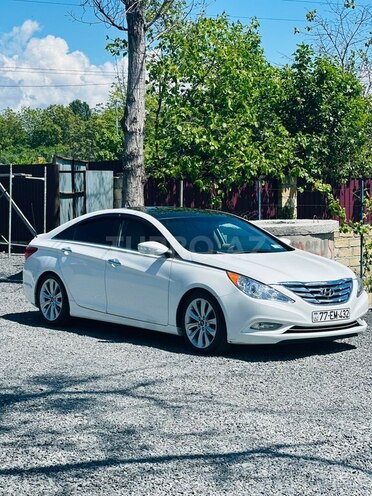Hyundai Sonata-2
