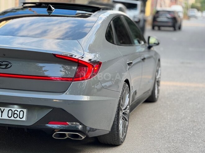 Hyundai Sonata-11