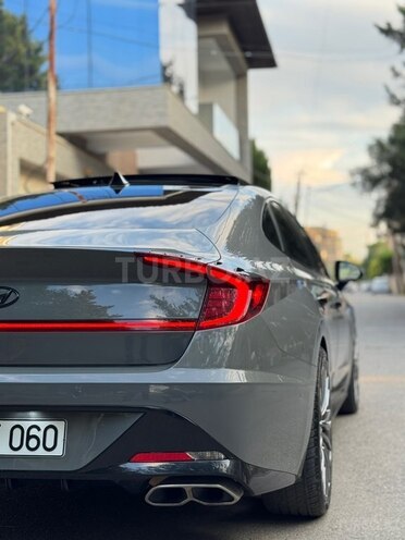 Hyundai Sonata-6