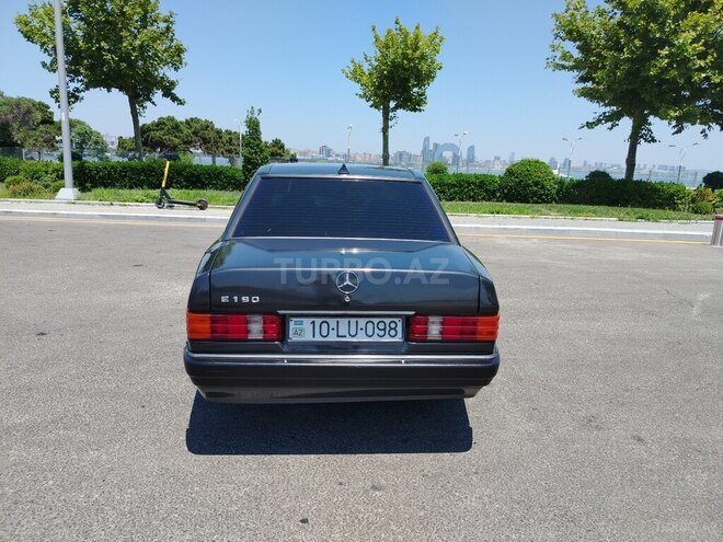Mercedes 190-10