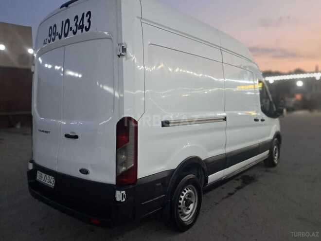 Ford Transit-7