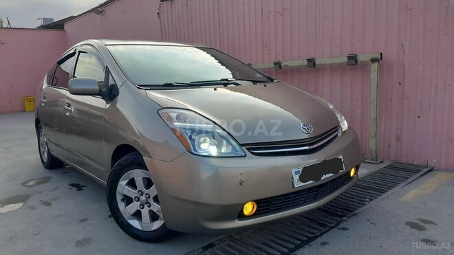 Toyota Prius-2