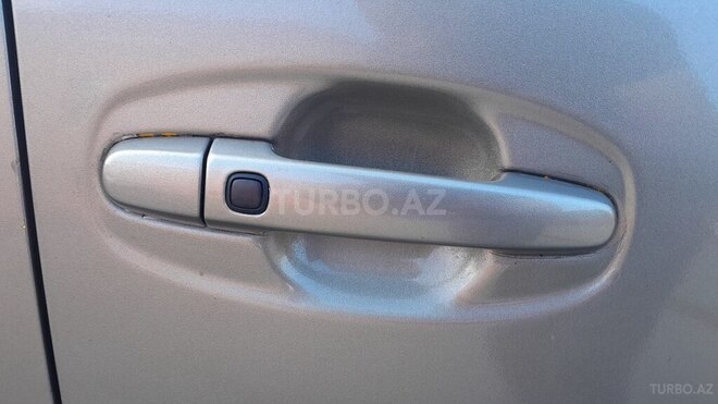 Toyota Prius-8