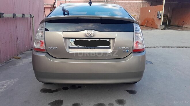 Toyota Prius-6