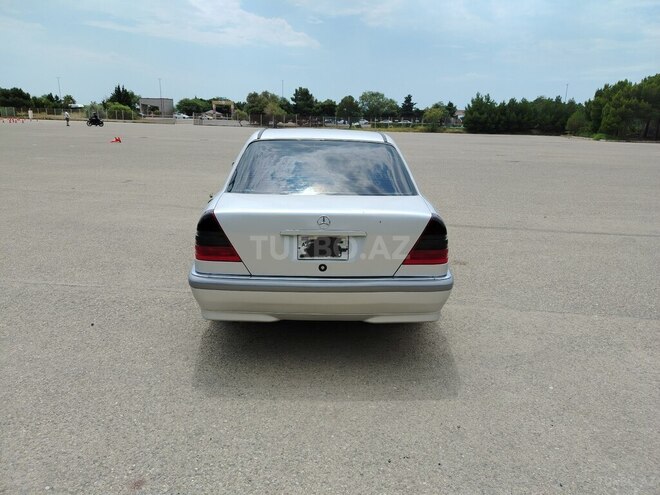 Mercedes C 200-6