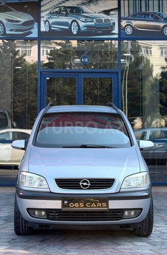 Opel Zafira-1