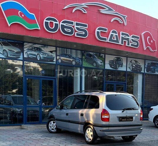 Opel Zafira-14