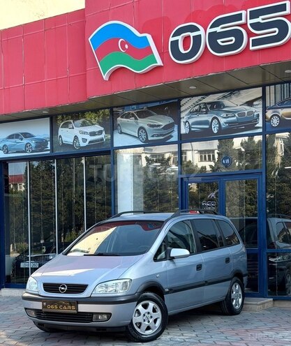 Opel Zafira-4