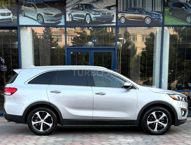 Kia Sorento-11