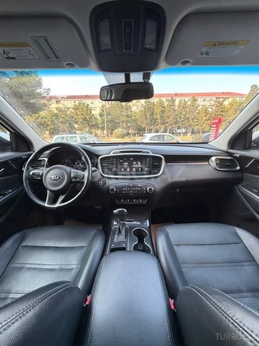 Kia Sorento-9