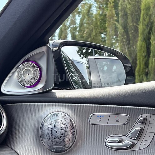 Mercedes E 300-11