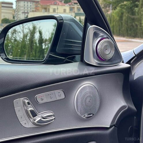 Mercedes E 300-8