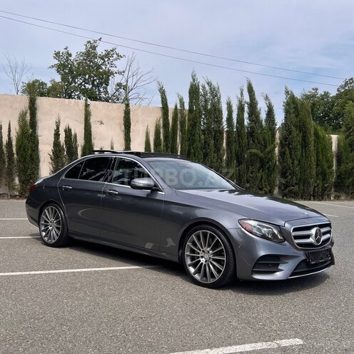 Mercedes E 300-6
