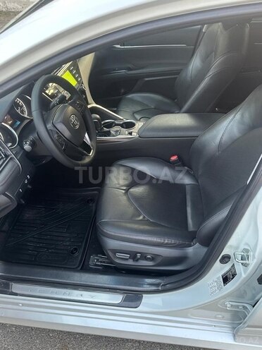 Toyota Camry-9