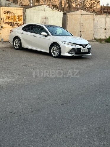 Toyota Camry-12