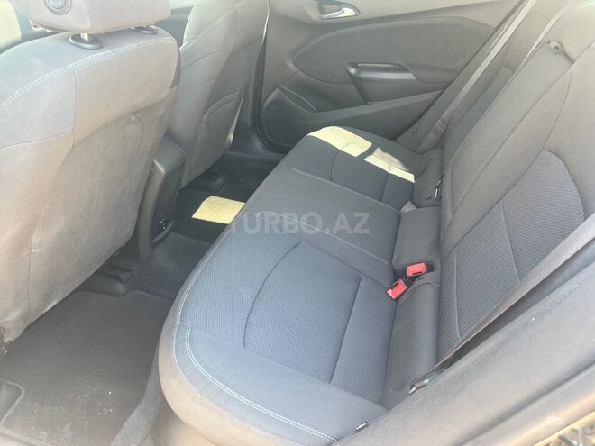 Chevrolet Cruze-17