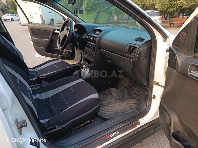 Opel Astra-7