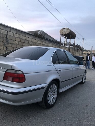 BMW 525-4