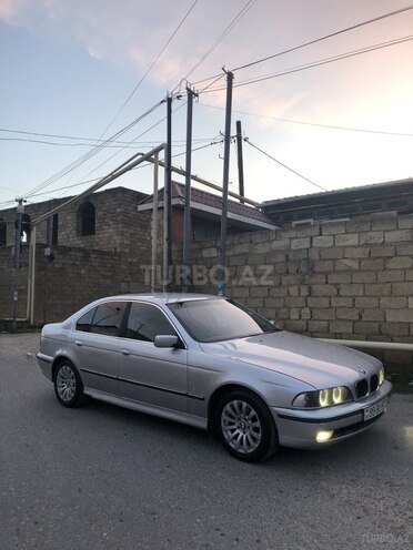 BMW 525-2
