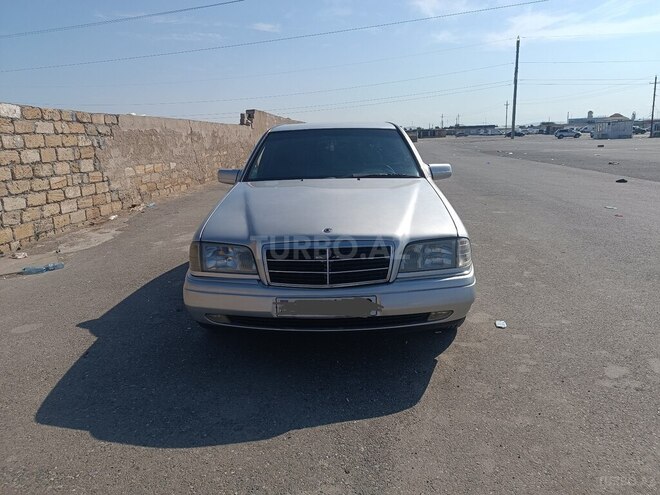Mercedes C 220-1