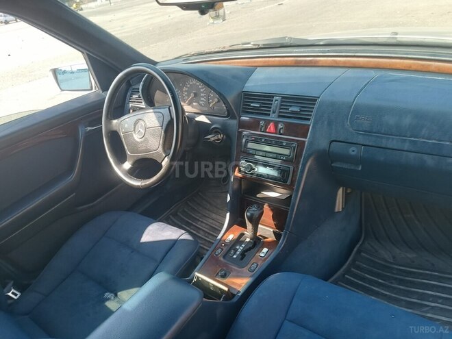 Mercedes C 220-9