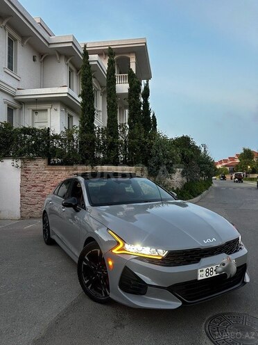Kia K5-1