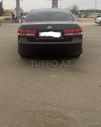 Hyundai Sonata-2