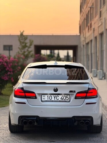 BMW 528-2