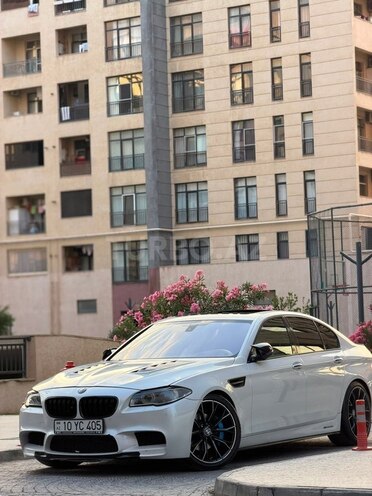 BMW 528-10