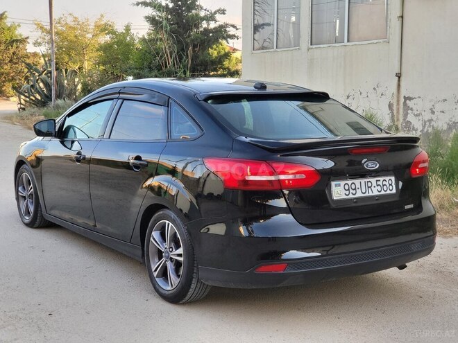 Ford Focus-6