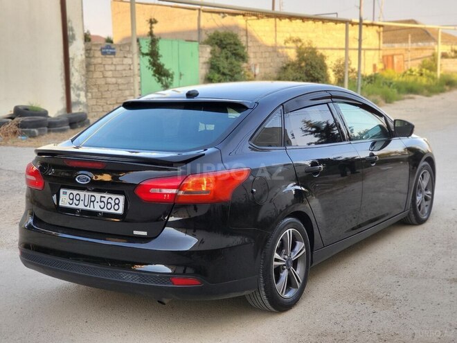 Ford Focus-8