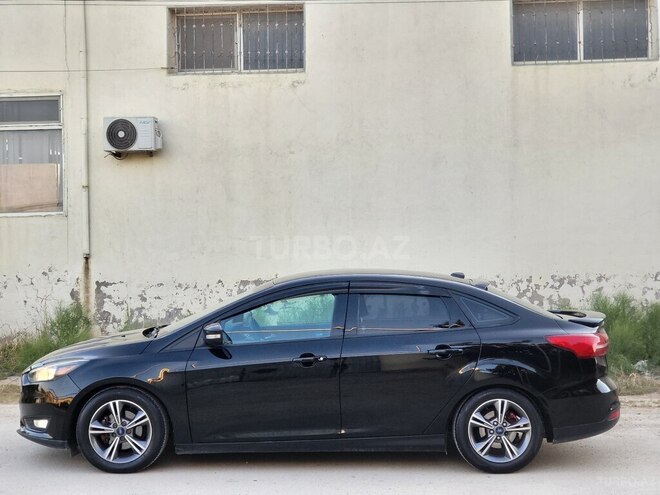 Ford Focus-10