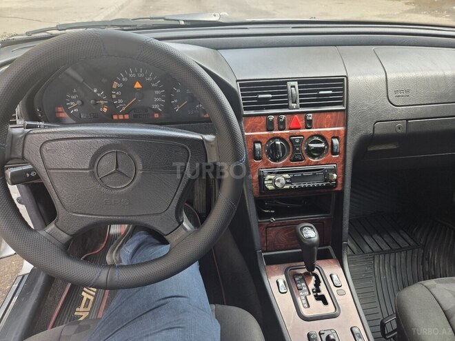 Mercedes C 200-9
