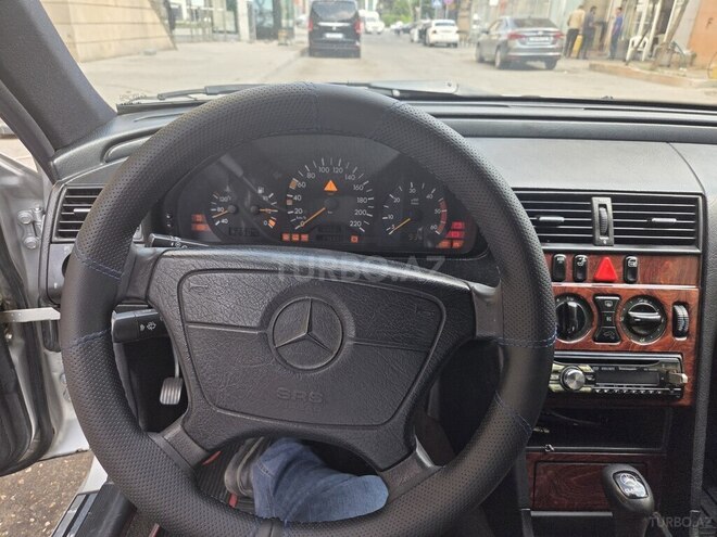 Mercedes C 200-10