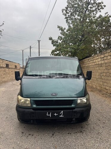 Ford Transit-1