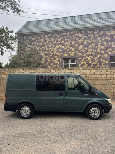 Ford Transit-2