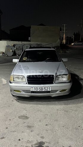Mercedes C 220-1